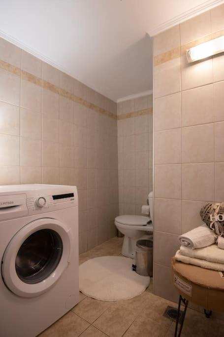 Lovely,Central, Spacious 2-Bedrooms Apartment 피레아스 외부 사진