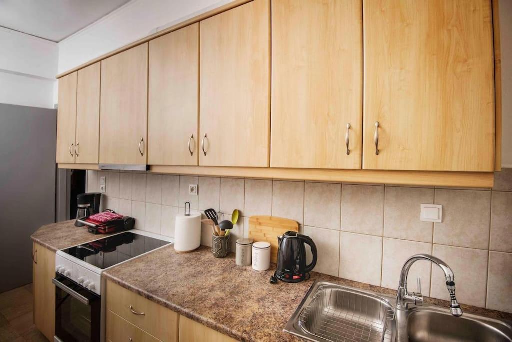 Lovely,Central, Spacious 2-Bedrooms Apartment 피레아스 외부 사진