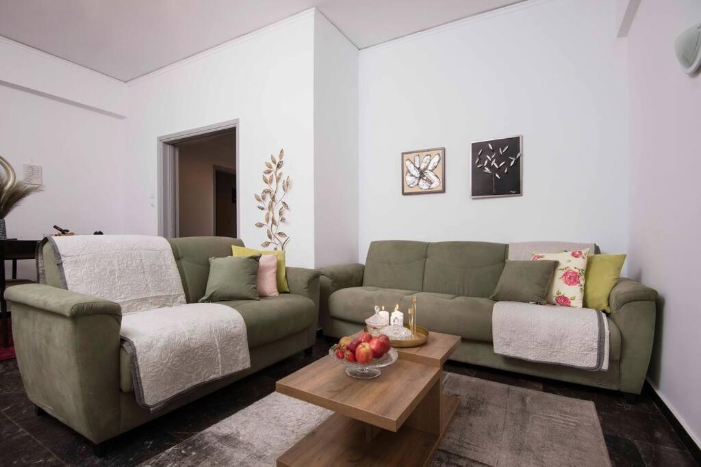 Lovely,Central, Spacious 2-Bedrooms Apartment 피레아스 외부 사진