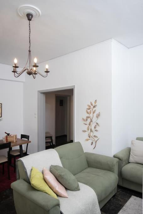Lovely,Central, Spacious 2-Bedrooms Apartment 피레아스 외부 사진